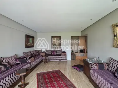 Furnished 3-bedroom apartment, 140 m²