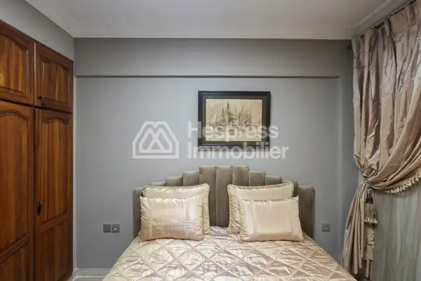Furnished 3-bedroom apartment, 140 m²