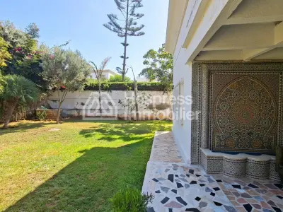 Villa plain pied 1207 m² 4 chambres sud