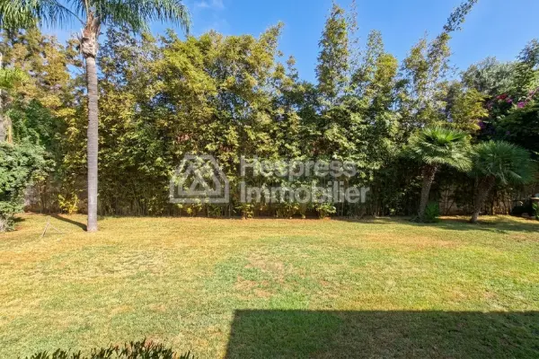 Villa plain pied 1207 m² 4 chambres sud
