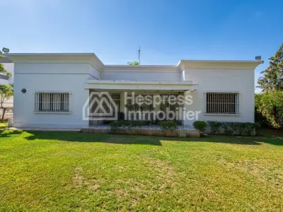 Villa plain pied 1207 m² 4 chambres sud
