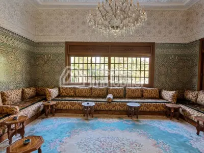 Villa plain pied 1207 m² 4 chambres sud