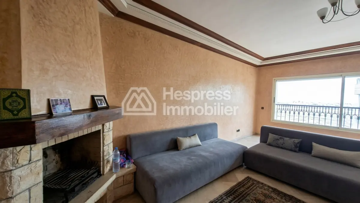 Apt 160 m² 3 chambres rue calme