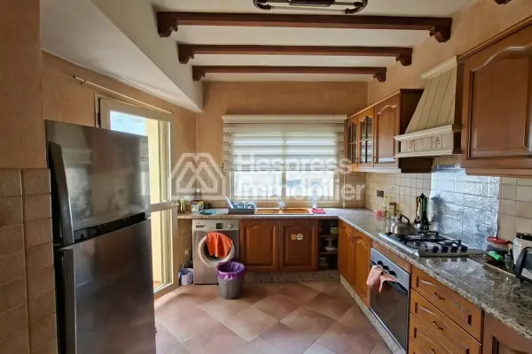 Apt 160 m² 3 chambres rue calme