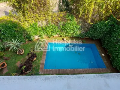 Villa 293 m² 3 usage bureau ou habitation