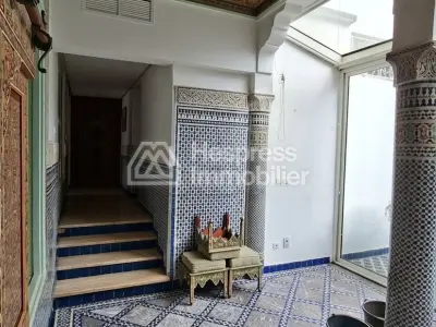 Villa 1158 m² 4 chambres Houbous
