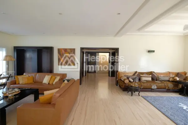 Villa 428 m² 4 chambres jardin calme