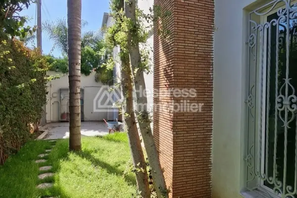 Villa 428 m² 4 chambres jardin calme