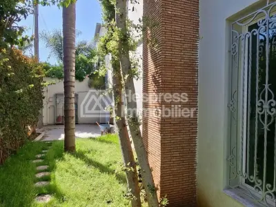 Villa 428 m² 4 chambres jardin calme