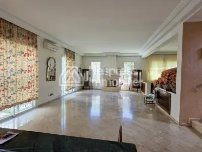 Villa 428 m² 4 chambres jardin calme