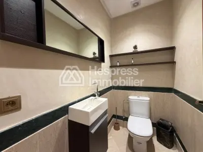 Modern furnished apartment for sale – City Center Gueliz – 3 minutes from Carré Eden
