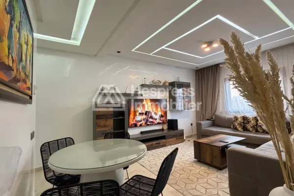 For sale: a lovely apartment at Hivernage . Spacious 75 sq m. Nicely decorated.