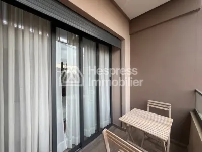 For sale: a lovely apartment at Hivernage . Spacious 75 sq m. Nicely decorated.