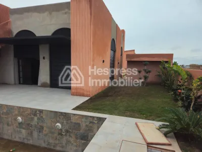 Luxurious single-storey villa for sale on Route de l'Ourika, km 7