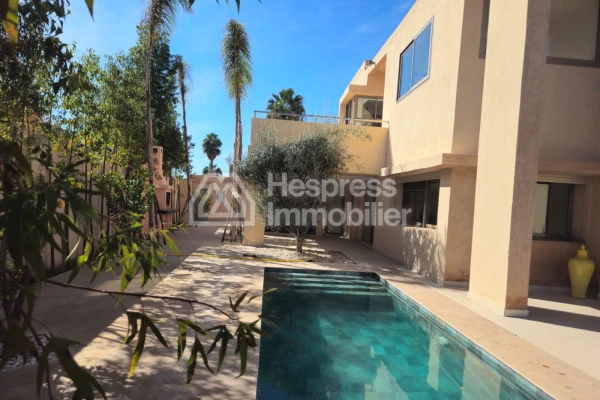 Luxury villa for sale in Prestigia