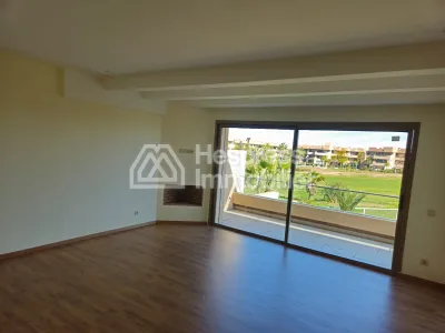 Luxury villa for sale in Prestigia