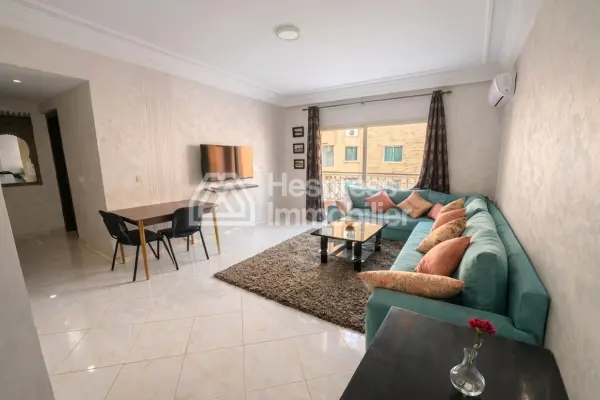 Appartement à vendre à Camp Al Ghoul. Petite surface 56 m². Pas d'ascenseur, grande terrasse