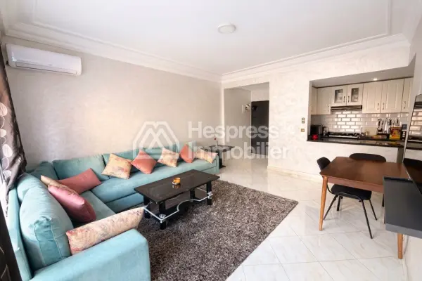 Appartement à vendre à Camp Al Ghoul. Petite surface 56 m². Pas d'ascenseur, grande terrasse