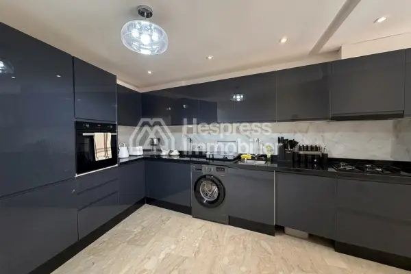 À VENDRE – Appartement Meublé Moderne à Gueliz
