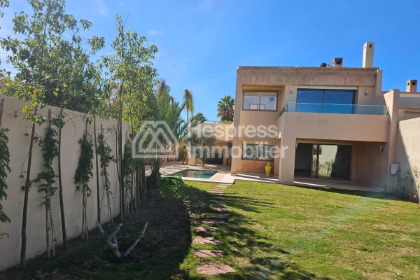 Luxury villa for sale in Prestigia