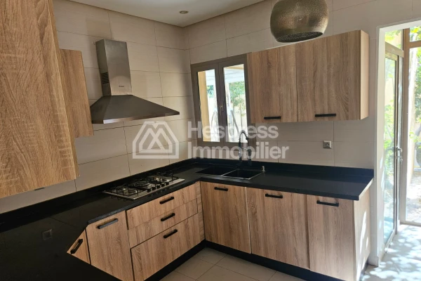 Luxury villa for sale in Prestigia