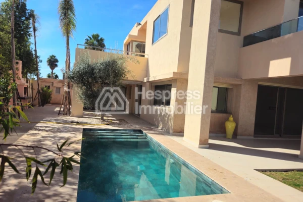 Luxury villa for sale in Prestigia