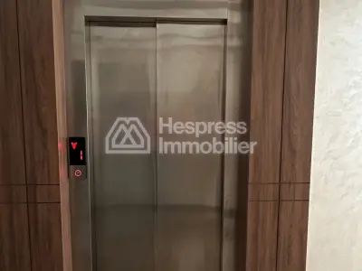 Magnifique appartement titre à Vendre à cote de l’aéroport