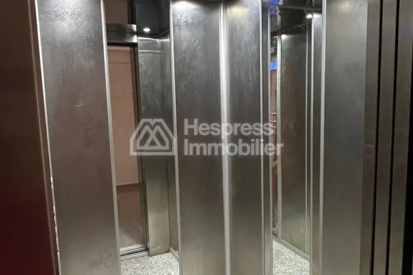 Magnifique appartement titre à Vendre à cote de l’aéroport