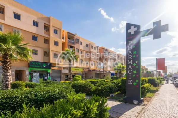 محلات تجارية للبيع في جاردان هاي شريفيا
