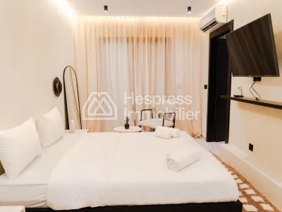Investissement clé en main à Guéliz – 3 studios autonomes prêts pour Airbnb