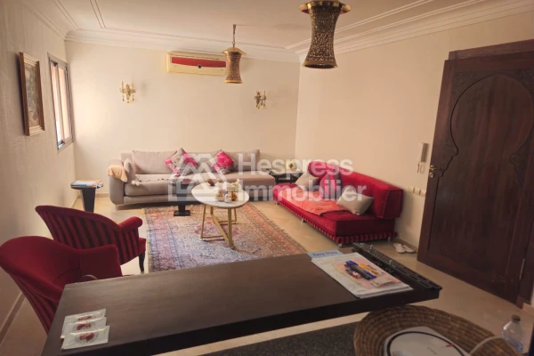 Très beau studio à la vente à Guéliz, résidence avec piscine