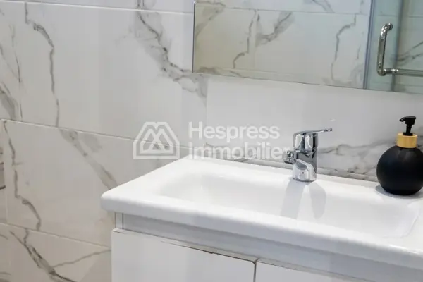 Appartement Titré à Vendre – Avenue Abdelkrim El Khattabi