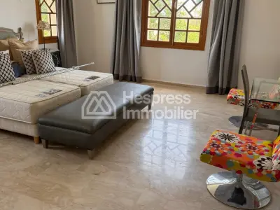 Find furnished prestige villa of 1300m2 on 14000 m2