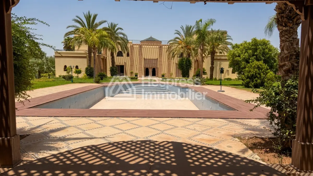 Vente villa de prestige à Marrakech. Meublée