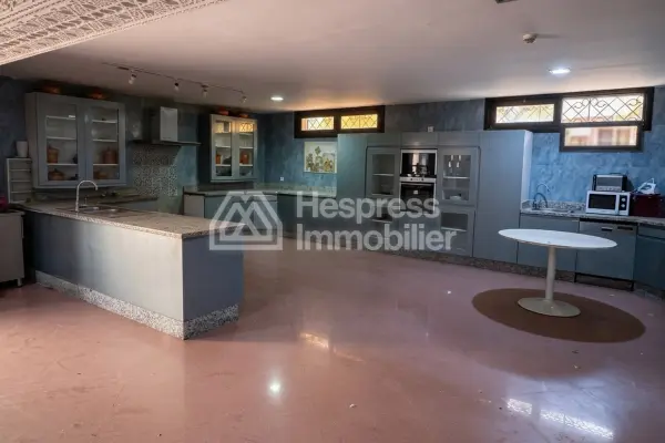 Vente villa de prestige à Marrakech. Meublée