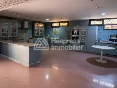Vente villa de prestige à Marrakech. Meublée