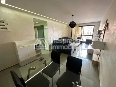 شقة مفروشة مع مسبح بالقرب من عمود وماكدونالدز