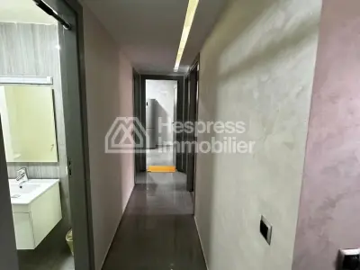 شقة مفروشة مع مسبح بالقرب من عمود وماكدونالدز