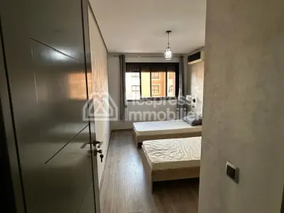 شقة مفروشة مع مسبح بالقرب من عمود وماكدونالدز