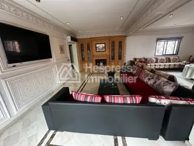 Luxury furnished 3-bedroom, 3-bathroom apartment in Gueliz