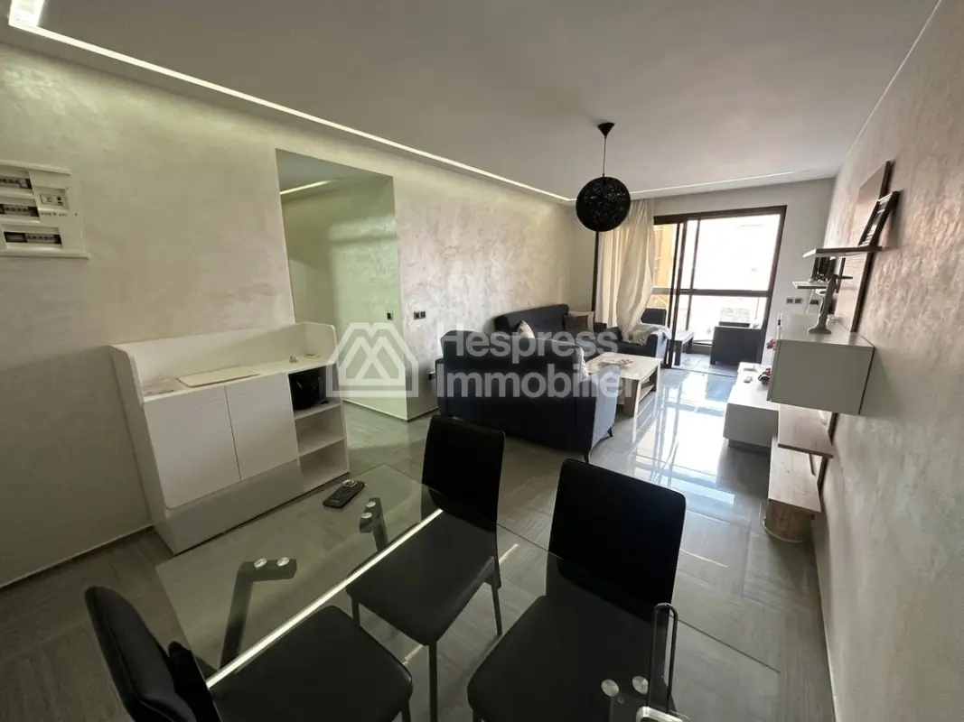 Apartment residence with pool near McDonald's and Amoud