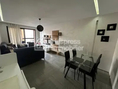 Apartment residence with pool near McDonald's and Amoud