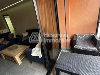 Apartment residence with pool near McDonald's and Amoud