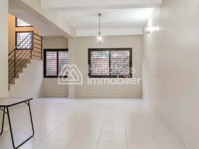 فيلا غير مفروشة على بعد 5 دقائق من حديقة ماجوريل