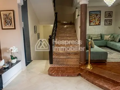 Villa 371m² in the Firdaous district near ELARAKI college
