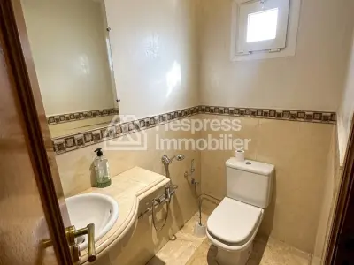 Furnished 3-bedroom apartment with living room and 2 bathrooms near Hilali in Gueliz
