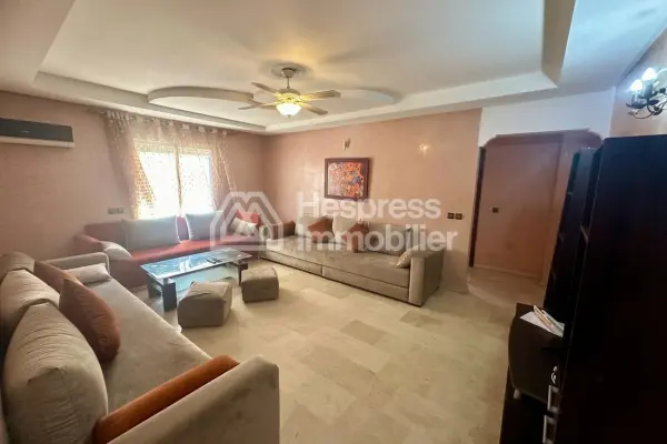 Furnished studio with 2 courtyards Gueliz near Kabir Hotel