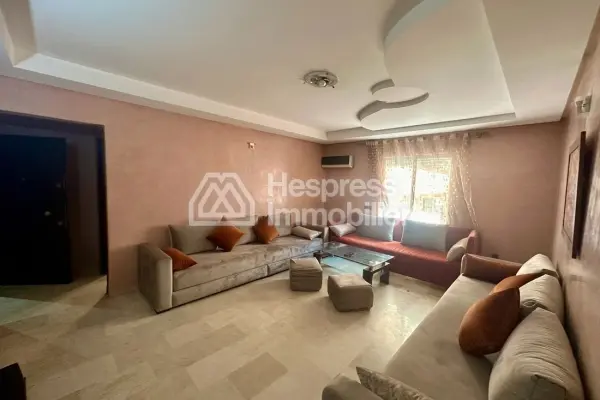 Furnished studio with 2 courtyards Gueliz near Kabir Hotel