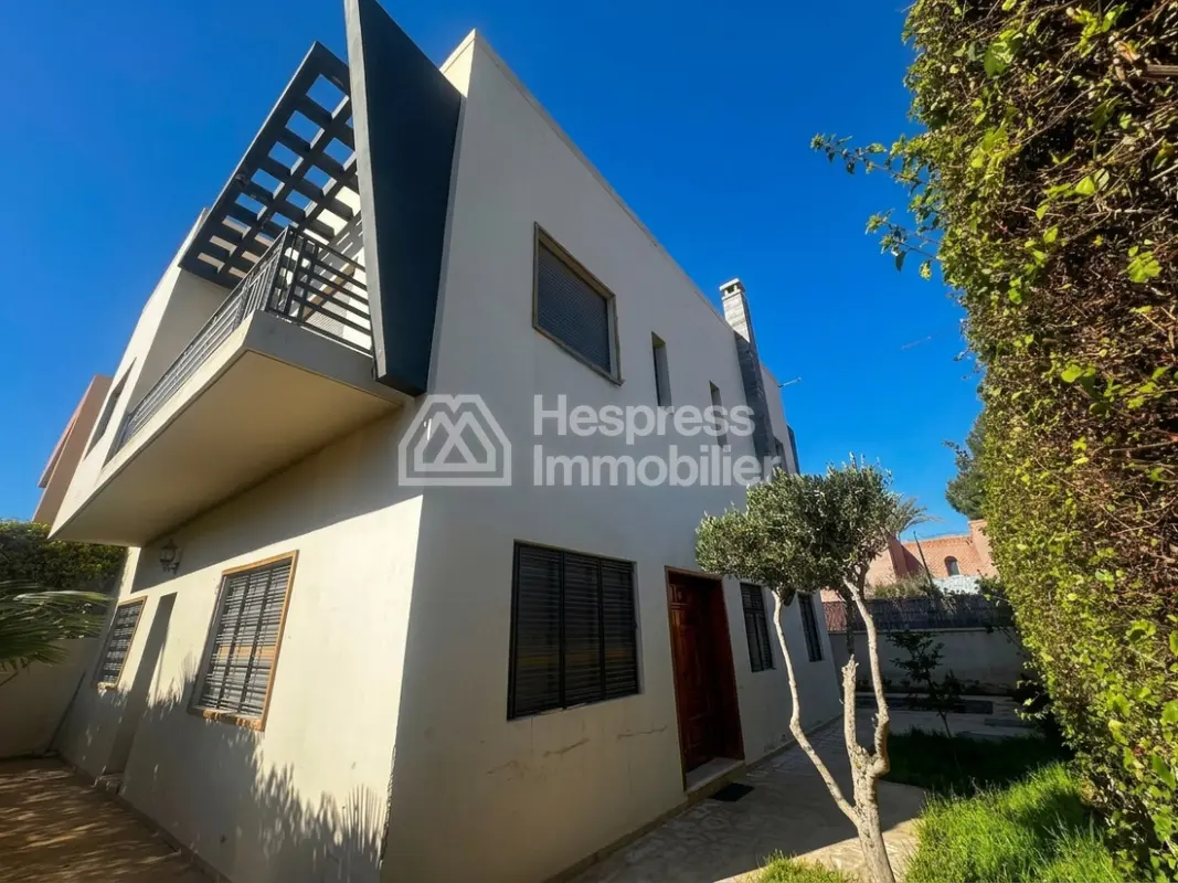 Magnigique villa 305m avec piscine à targa