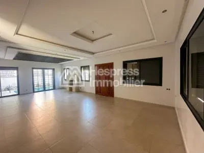 Magnigique villa 305m avec piscine à targa
